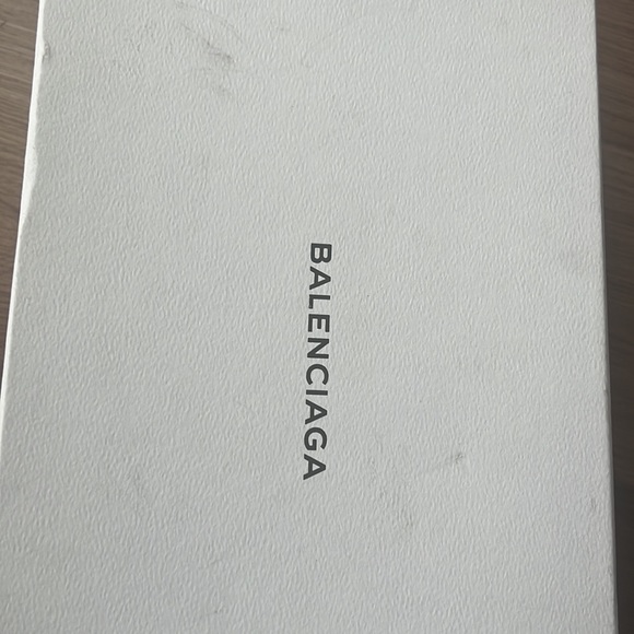 Authentic Balenciaga Race Runner sneakers size 8 - Picture 8 of 8